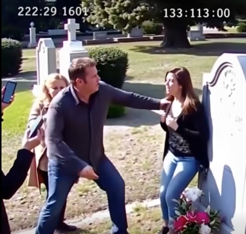 Mezarlıkta kardeşim beni