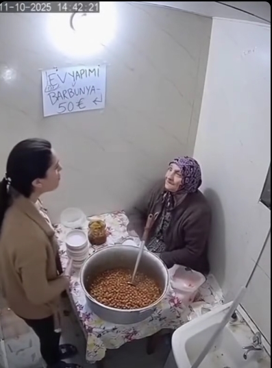 TUVALETTE BU DA GÖRÜLDÜ